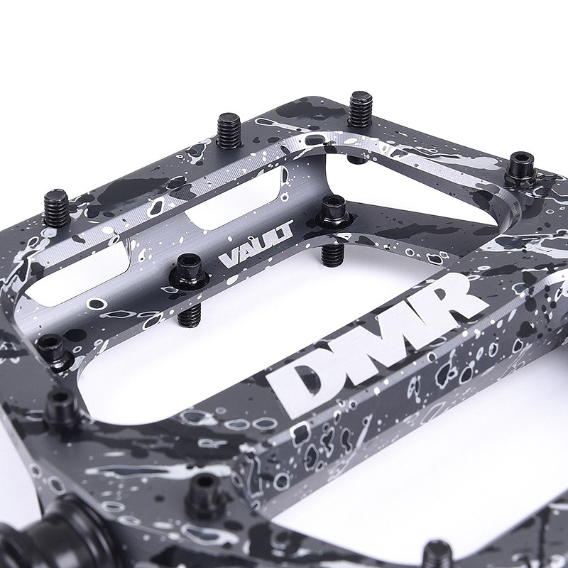 DMR VAULT PEDAL LIQUID CAMO SPECIAL EDITION 入荷しましたー！ | TOM